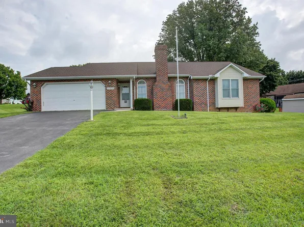 12920 Spring Aire Cir, Waynesboro, PA 17268