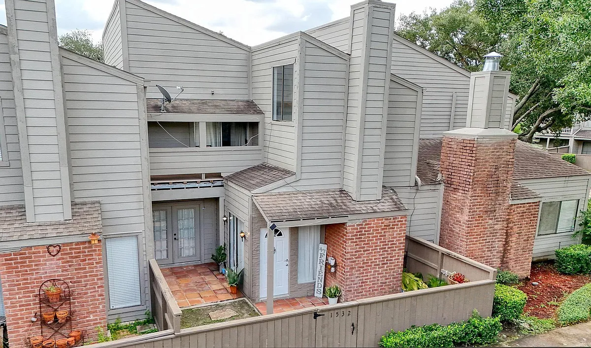 Building Photo - 1532 Prairie Grove Dr