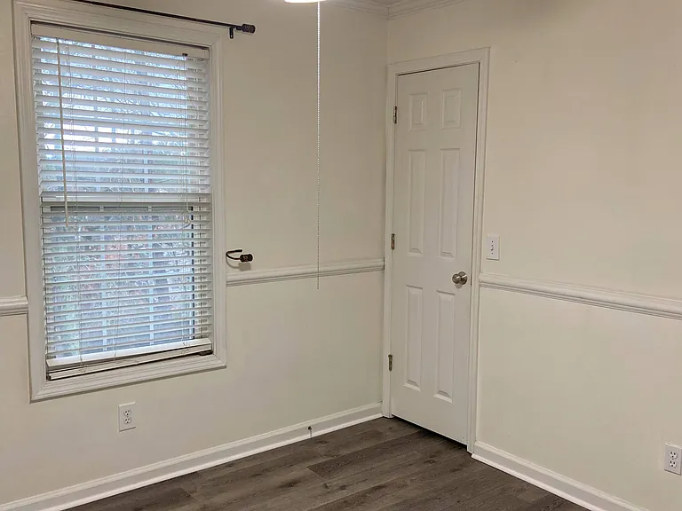 3261 Serenade Ct — Photo 35