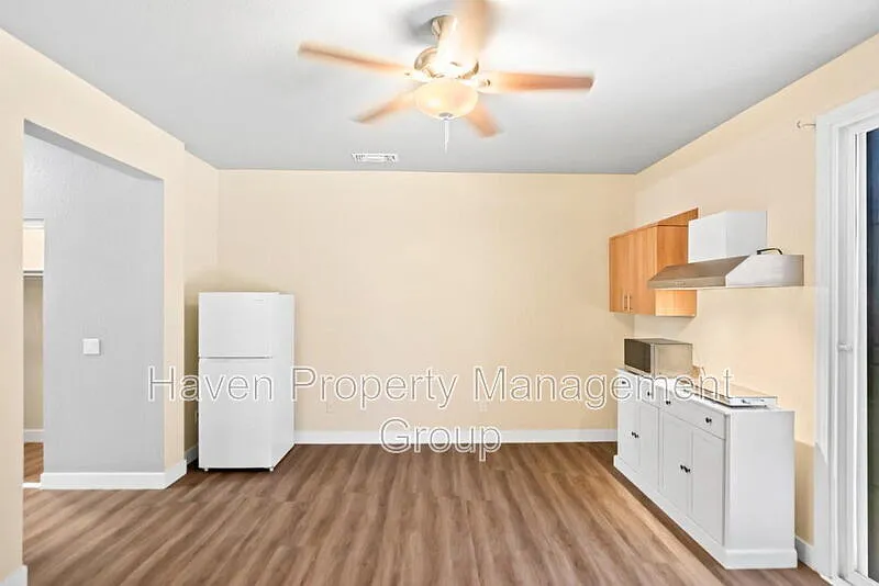 Studio, 1.0 bath, $1,995 — Photo 3