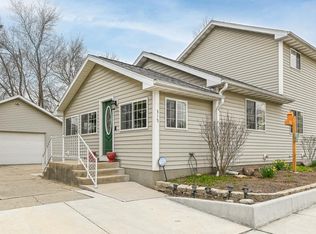 315 Wisconsin St, Genoa City, WI 53128