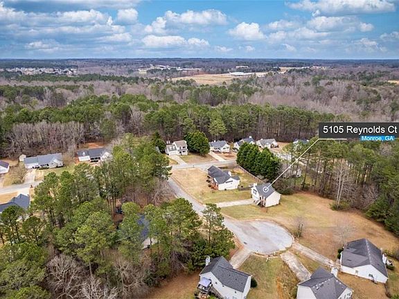 2nd image of 5105 Reynolds Ct