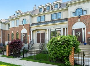 2036 Alta Vista Ct, Naperville, IL 60563