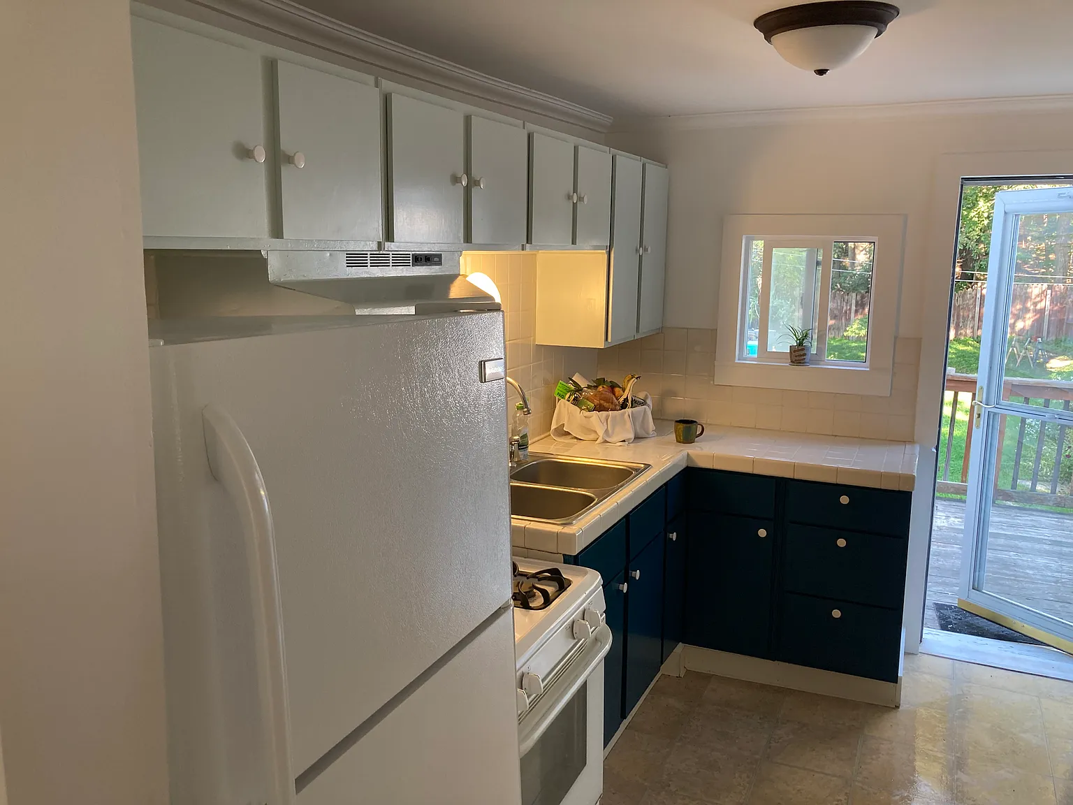 2 bed, 930 sqft, $1,650 — Photo 2