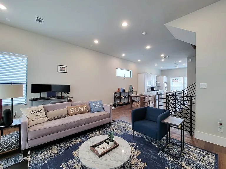 5709 Larkin St #A — Photo 17