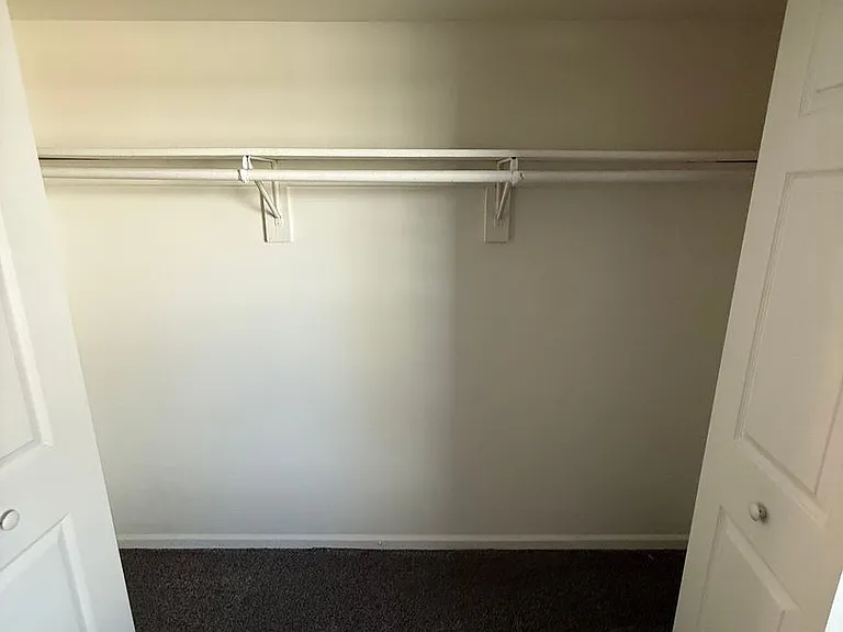 Foxfire West Apartments — Photo 32