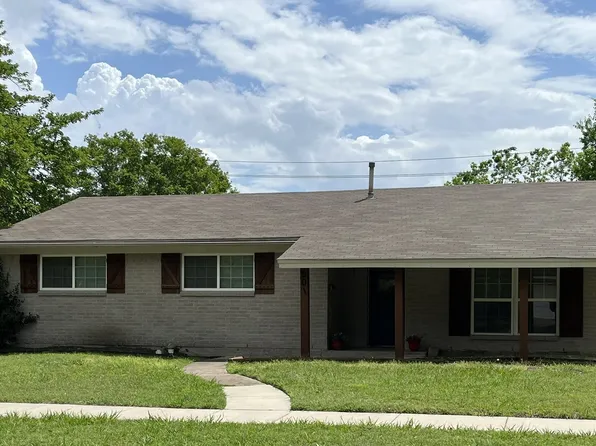 501 Sparks Dr, Grand Prairie, TX 75051