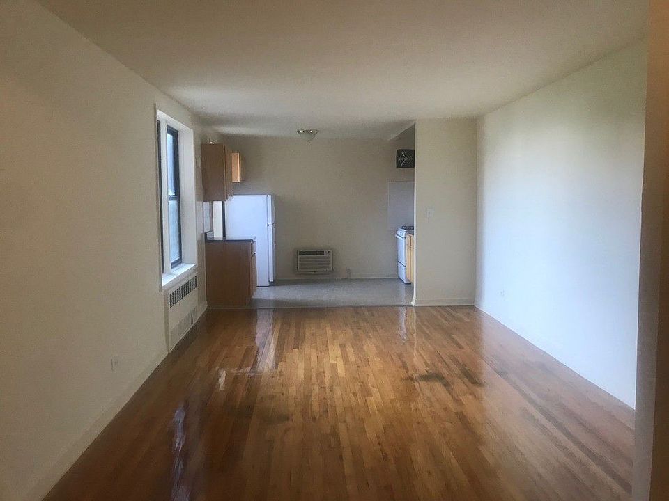 1st image of 3515 Leverich St APT 504
