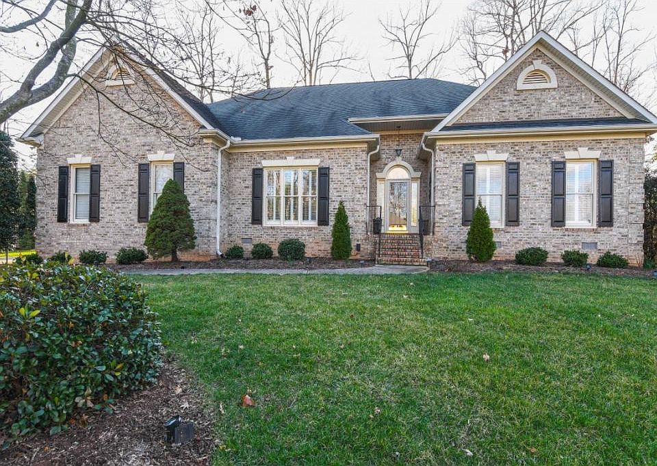 1st image of 703 Glendevon Ct