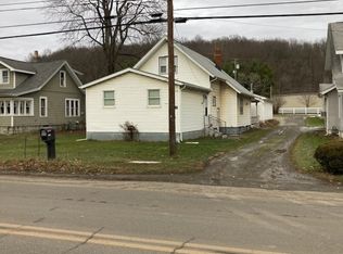 6531 Columbia Rd NW, Dover, OH 44622