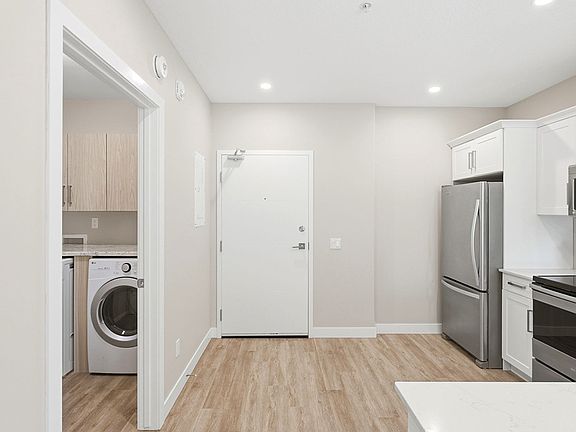 5th image of 105 Oxford St #85-110