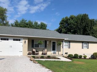 399 Deep Water Rd, Crossville, TN 38571