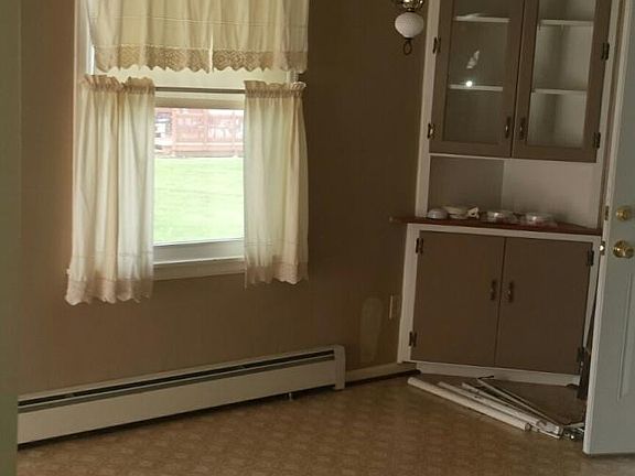 Kitchen Eating area