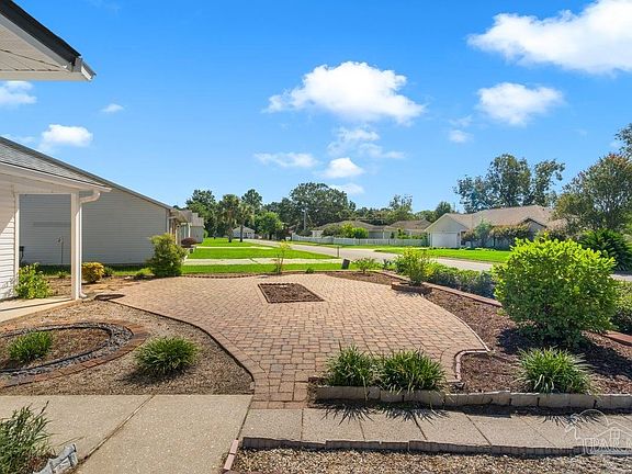 4th image of 330 Hilburn Pl