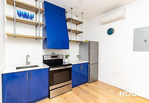 3rd image of 127 Troutman St #1L