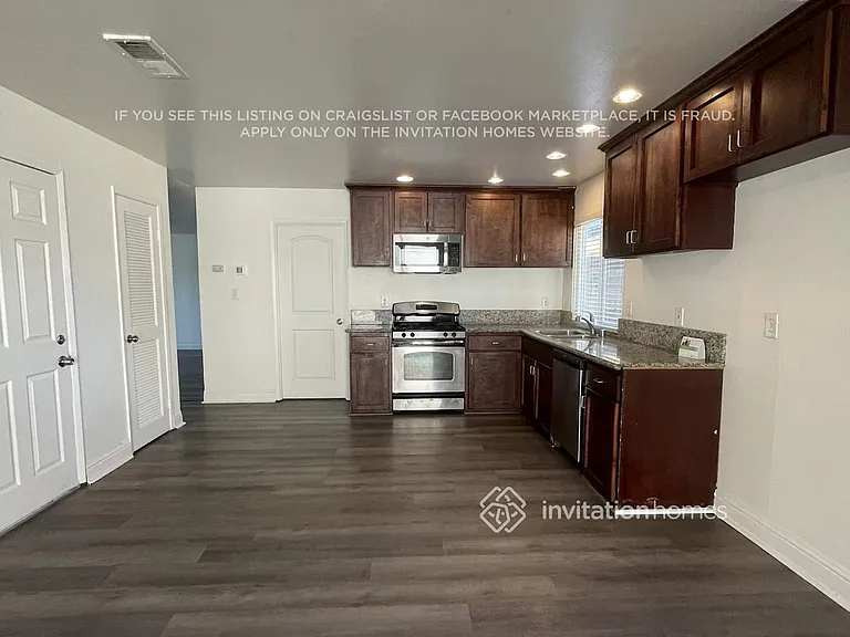2847 Norcross Dr — Photo 7