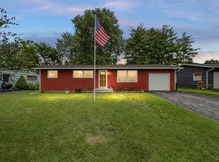 1104 Kinne St, East Syracuse, NY 13057