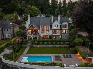 11859 S Riverwood Rd, Portland, OR 97219