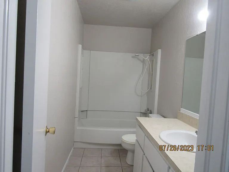 5406B NW Sir Brian Ave — Photo 35