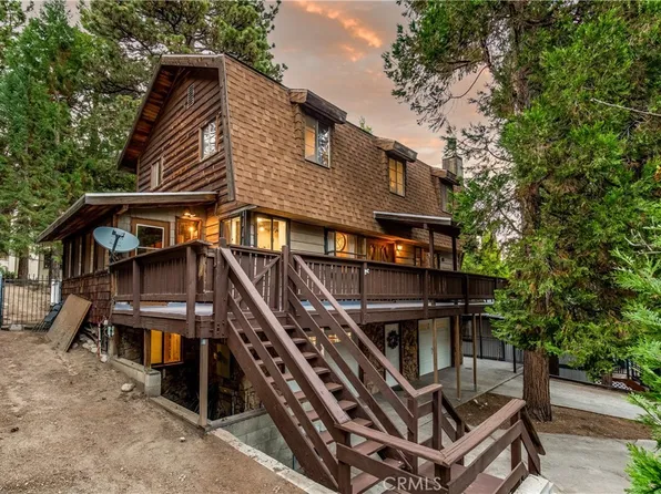 31112 Mountain Oak Dr, Running Springs, CA 92382