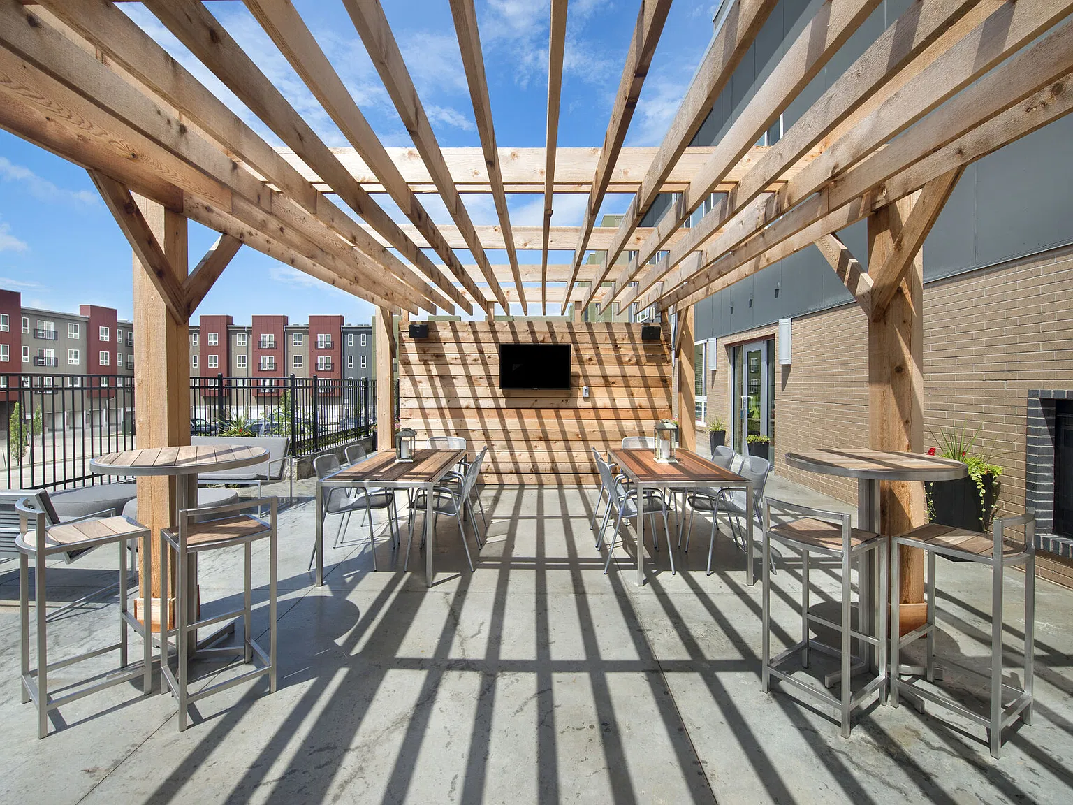 Heights At Linden Square — Photo 4