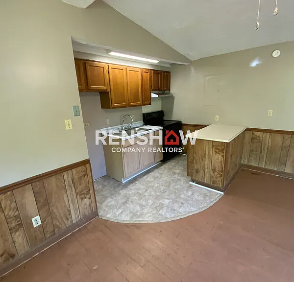 1229 Woodlawn Ave #B — Photo 3