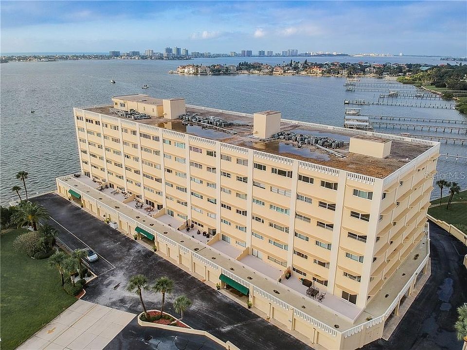 1st image of 100 Bluff View Dr APT 105C