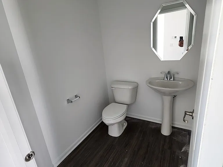 1033 Atterberg Rd — Photo 19