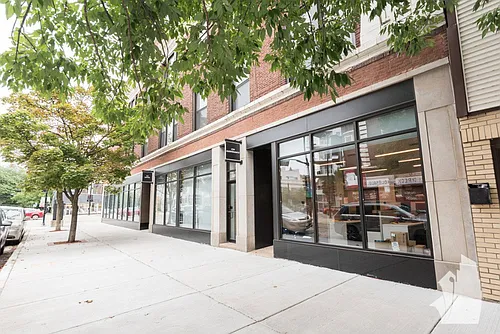 1509 W Barry Ave #15072 Photo 1