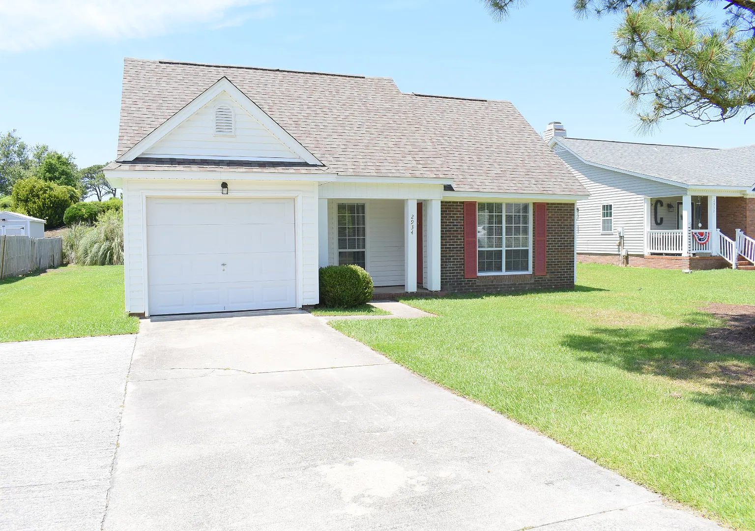 3 bed, 1142 sqft, $1,995 — Photo 1
