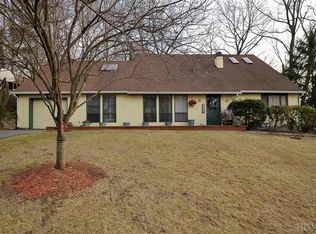 3170 Douglas Dr, Yorktown Heights, NY 10598