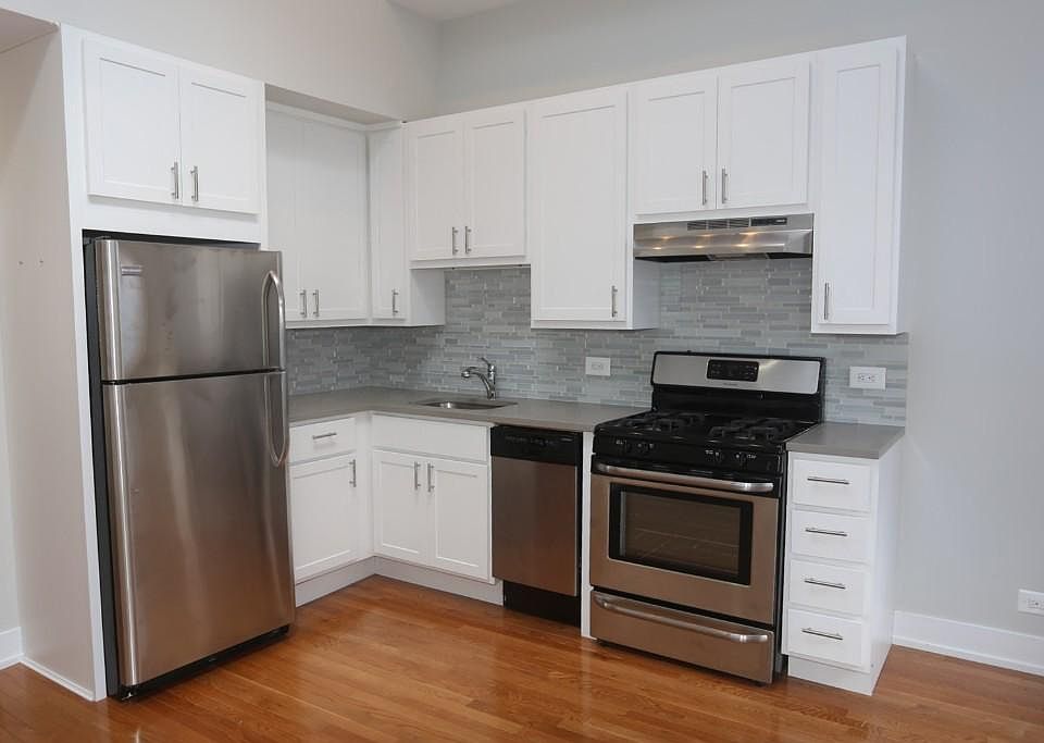 1st image of 2527 N Lincoln Ave