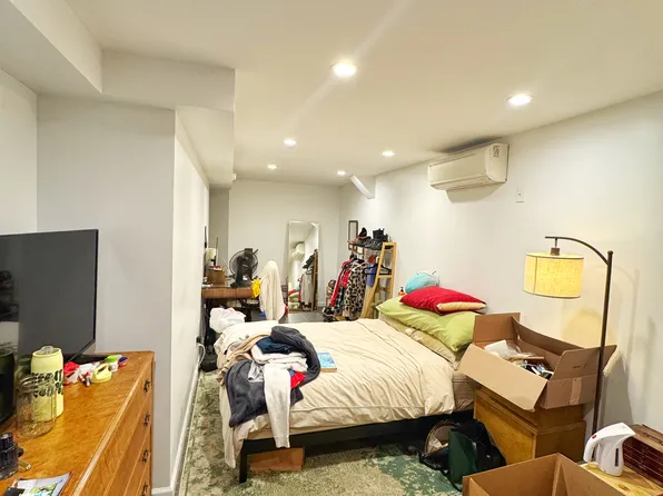 741 Washington Avenue image 5 of 17