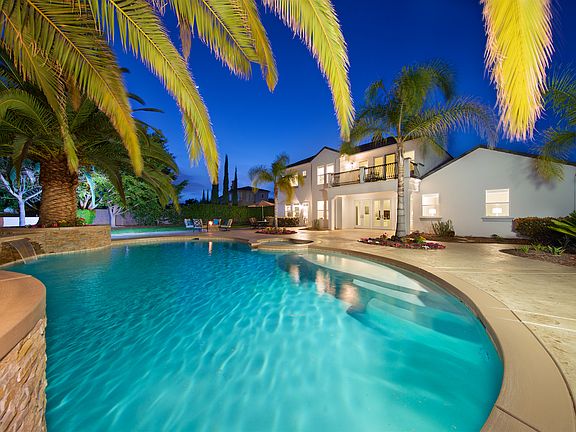 5th image of 17021 Castello Cir