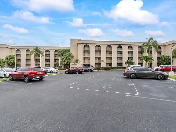 3rd image of 3231 Holiday Springs Boulevard #208