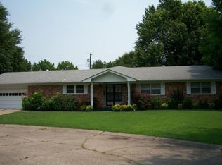 932 Crest Ln, Miami, OK 74354