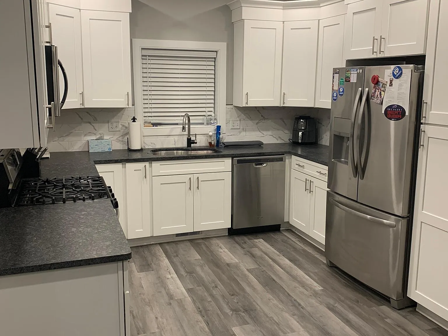 3 bed, 1200 sqft, $1,950 — Photo 2