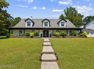 451 Cove Dr, Biloxi, MS 39531