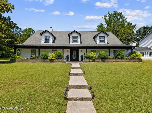 451 Cove Dr, Biloxi, MS 39531