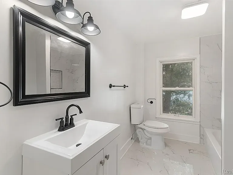 20543 Gudith Rd #2 — Photo 11