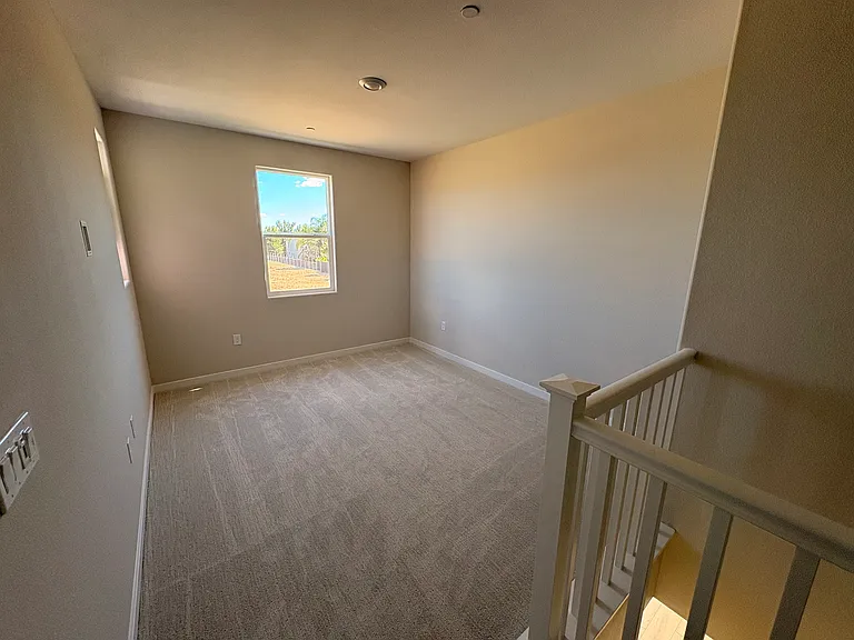 1456 Jeanine Way — Photo 7