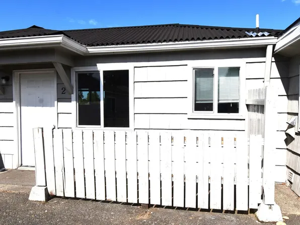 Cottage Apartments, 940 E Jefferson St #2, Stayton, OR 97383