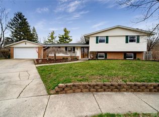 653 Ramblewood Pl, Fairborn, OH 45324
