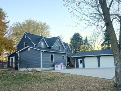 600 Birch Ave N, New Richland, MN, 56072