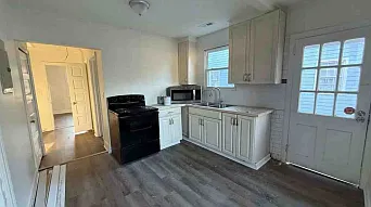810 N Pineview Ave — Photo 5