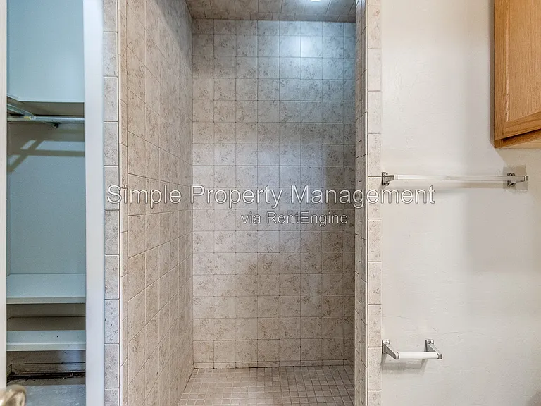 14625 Gilbert St #C — Photo 11