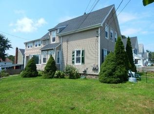 25 Lawrence St, Taunton, MA 02780