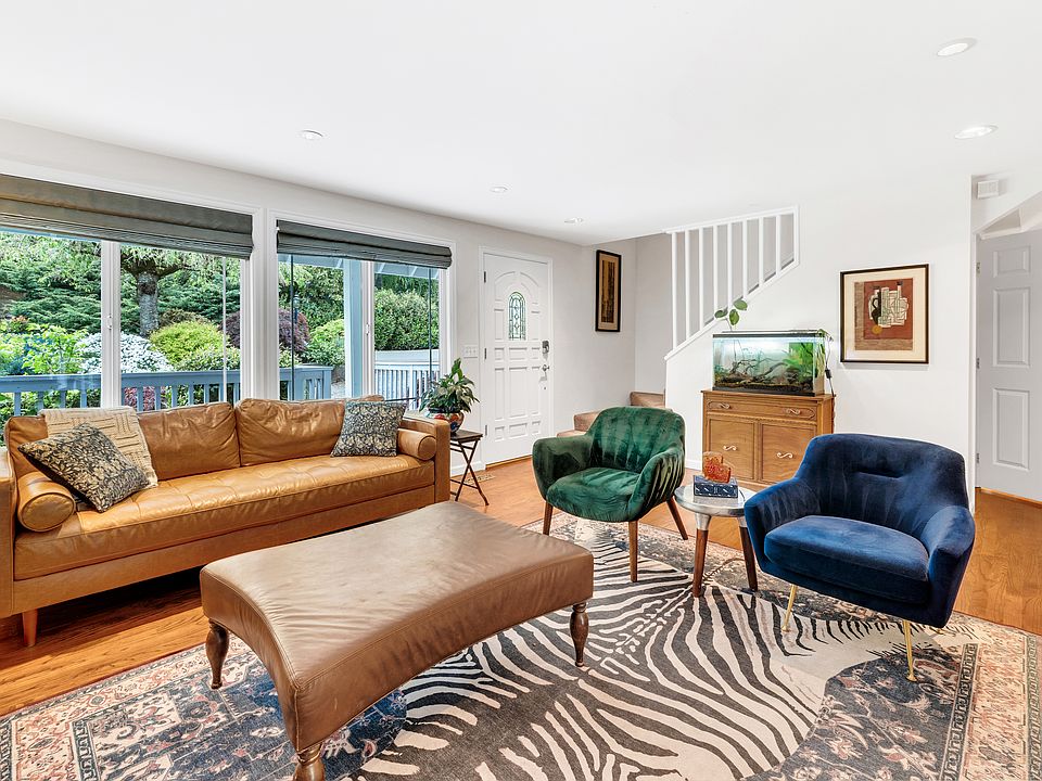 Main floor living room