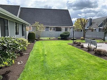112 Blair Dr — Photo 18