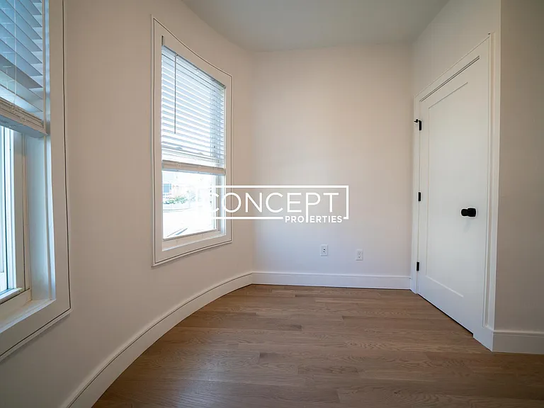 37 Calumet St #2 — Photo 5